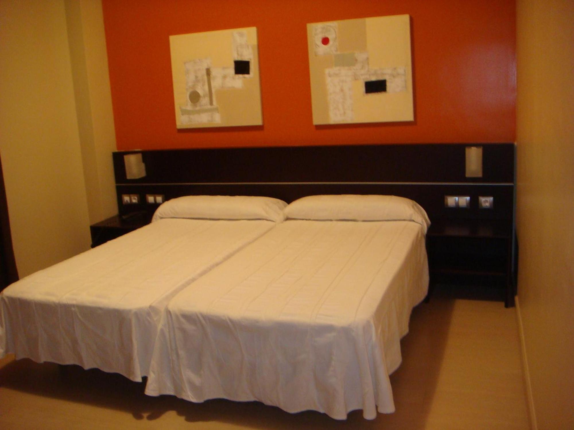 Leon Tierra De Vinos Hotel 2*